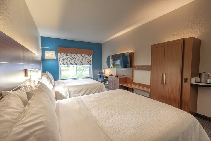 Holiday Inn Express Hotel & Suites a Lake Zurich-Barrington by IHG