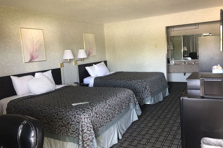 Room 5 of 20
