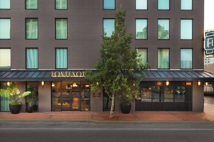 Hotel 4 of 150