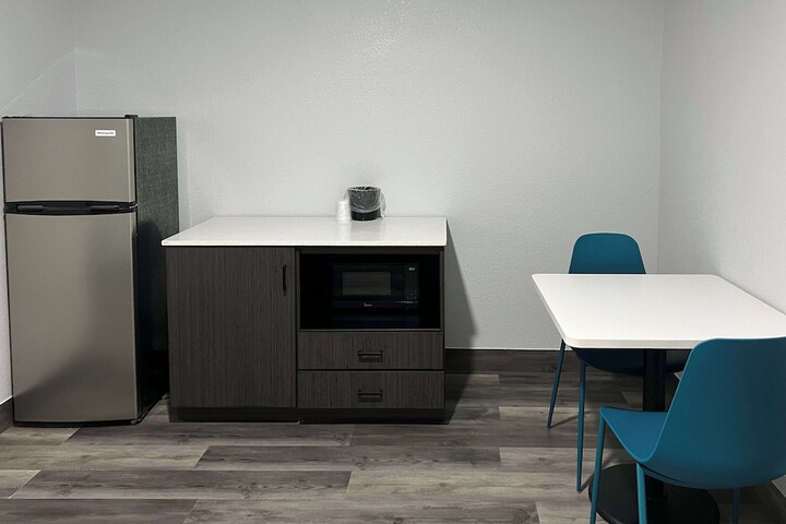 Room 14 of 36