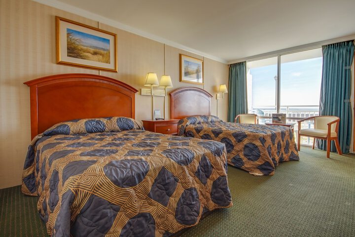 Room 8 of 28