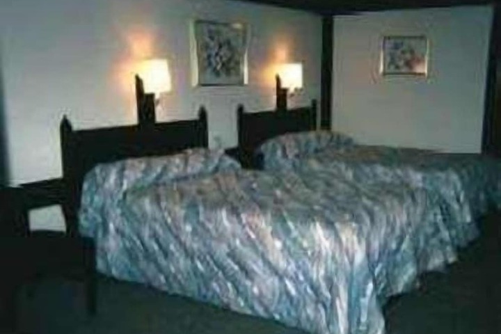 Room 6 of 7