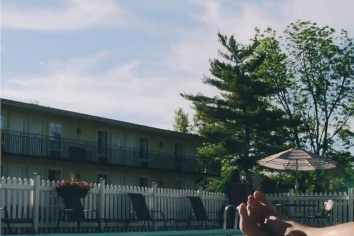 Kirkwood Inn