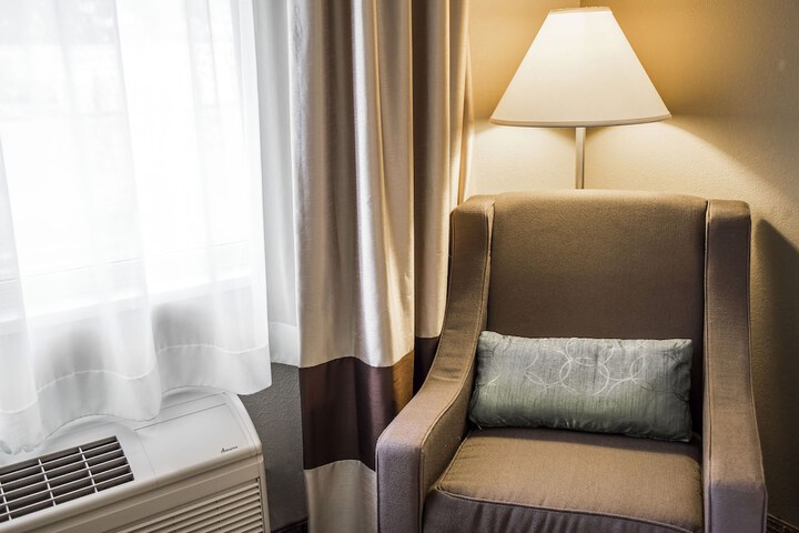 Quality Inn & Suites Bradford