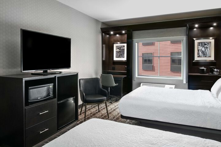 Room 20 of 63