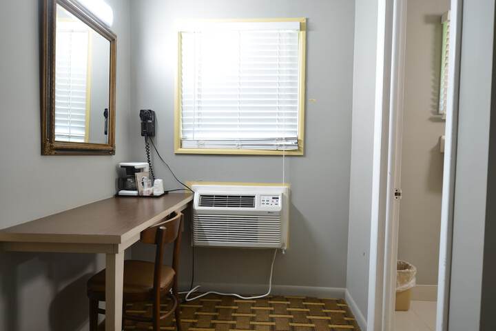 Room 30 of 52