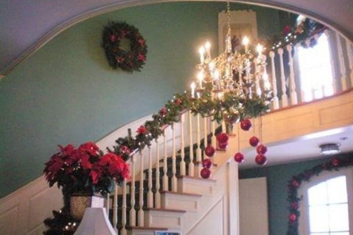 Montague Inn