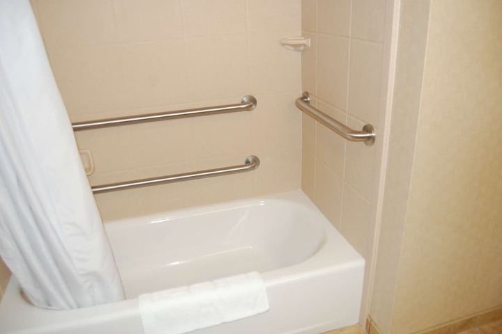 Room 35 of 67