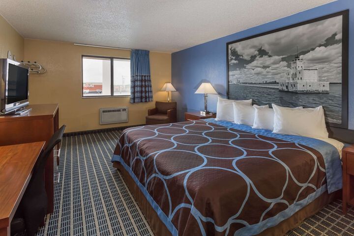 Room 14 of 17