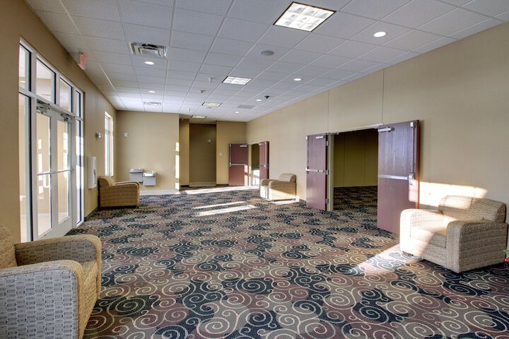 Ballroom/Hall 43 of 47