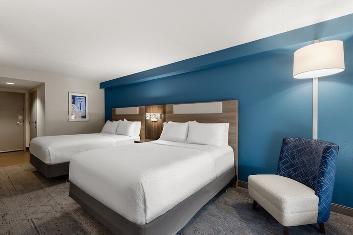 Holiday Inn Express Hotel & Suites Danbury - I-84 by IHG