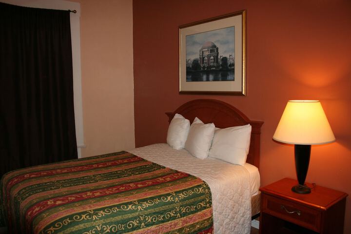 Room 38 of 82