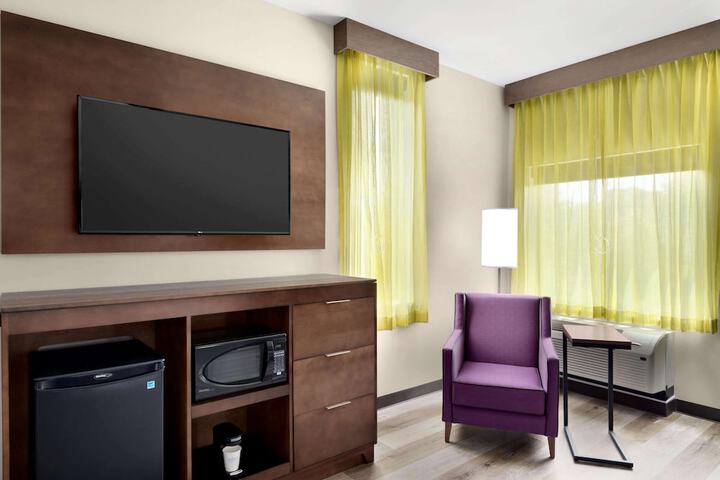 Room 56 of 83
