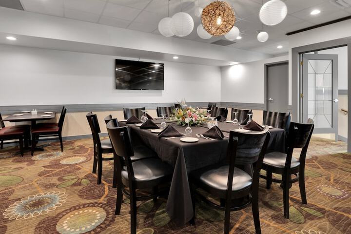 Dining 85 of 117