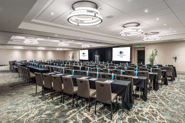 DoubleTree by Hilton Carson