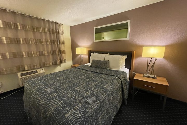 Room 44 of 81