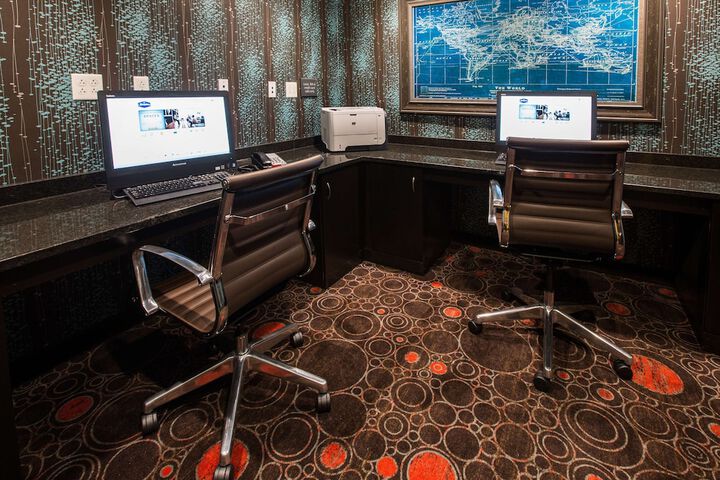 Business Center 29 of 29