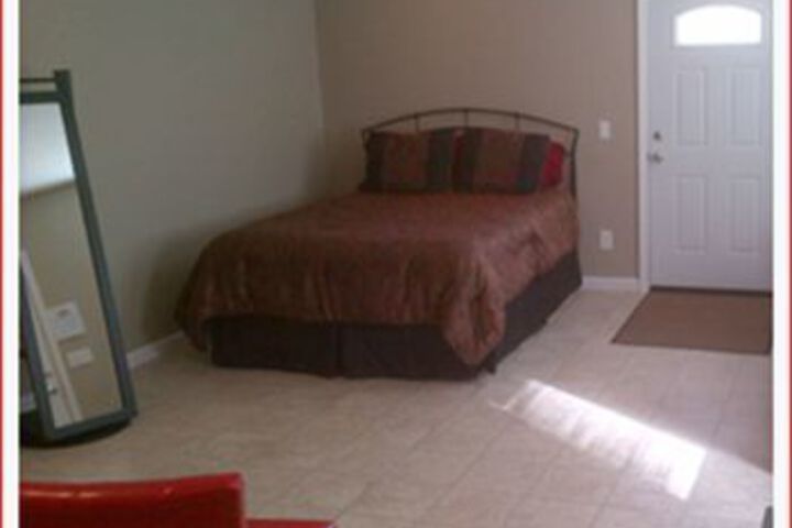 Jeni Js Gifts and Guest Houses
