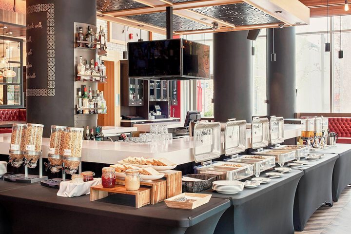 Breakfast/Coffee Service 45 of 52