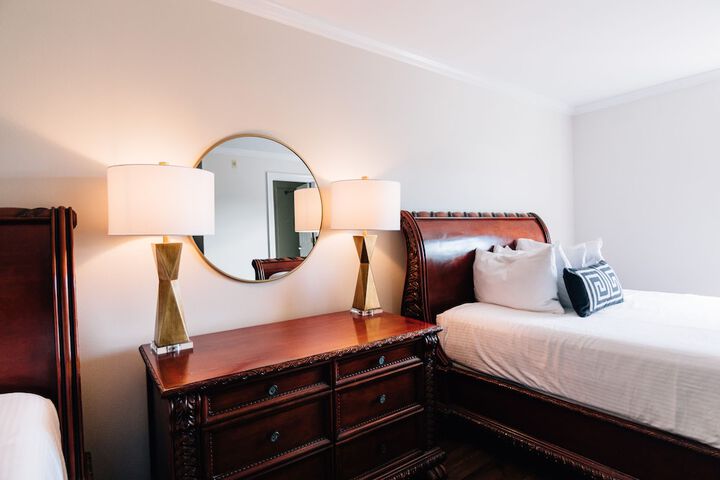 Room 33 of 63