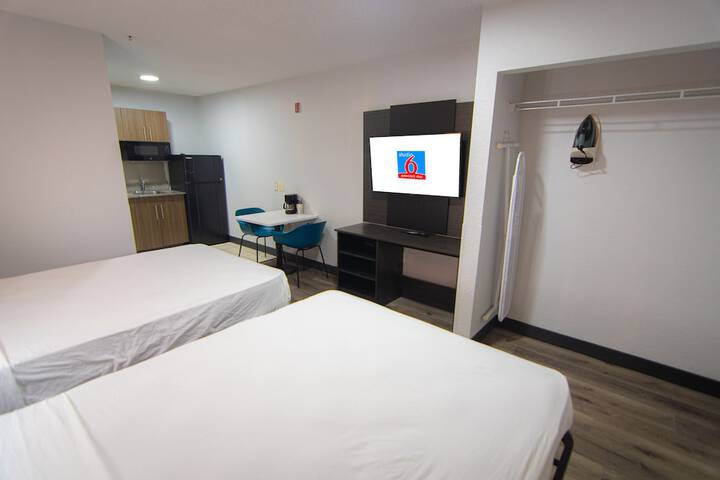 Room 21 of 37