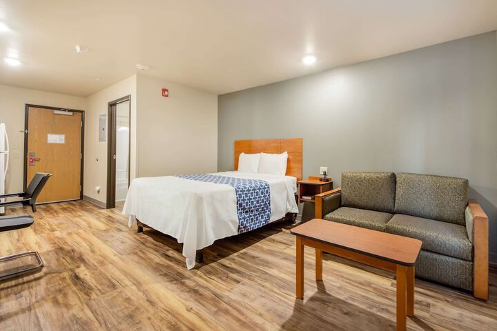 Room 18 of 37