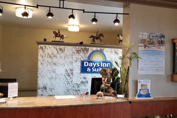 Days Inn & Suites by Wyndham Trinidad