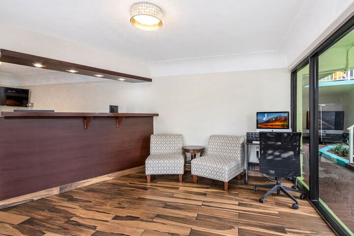 Hotel Interior 10 of 47