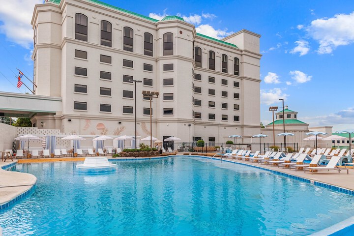 Hotel 2 of 53