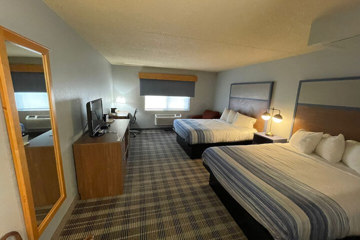 Room 43 of 111