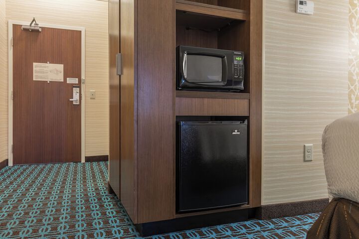 Room 34 of 69