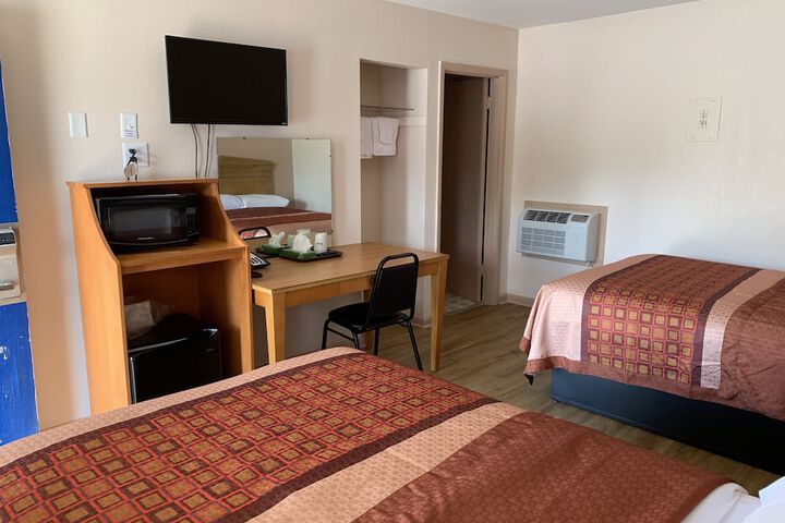 Room 14 of 23