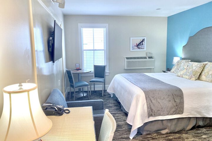 Room 99 of 103