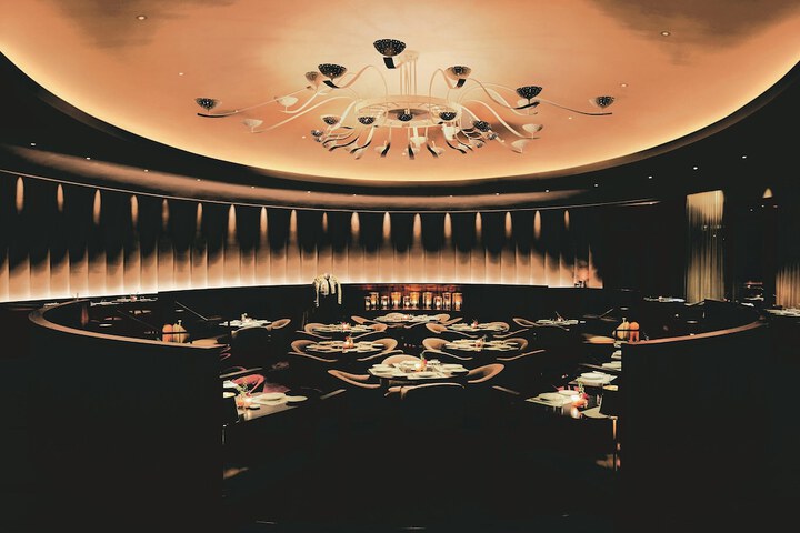 Dining 36 of 42