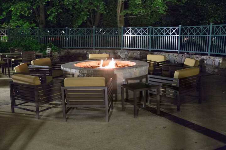 Courtyard by Marriott Boston Waltham