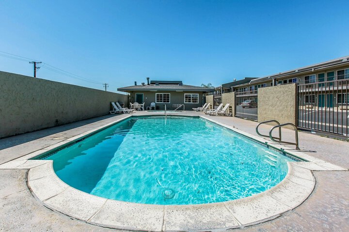 Pool 3 of 15