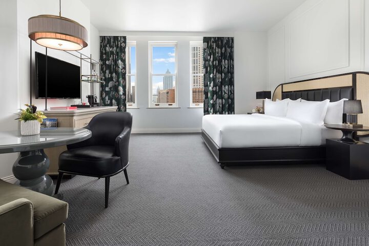 The Candler Hotel Atlanta Curio Collection by Hilton