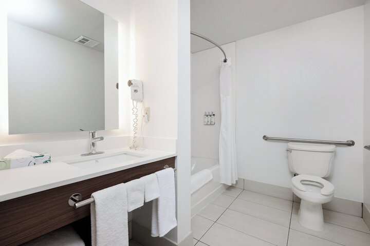 Holiday Inn Express West Sacramento by IHG