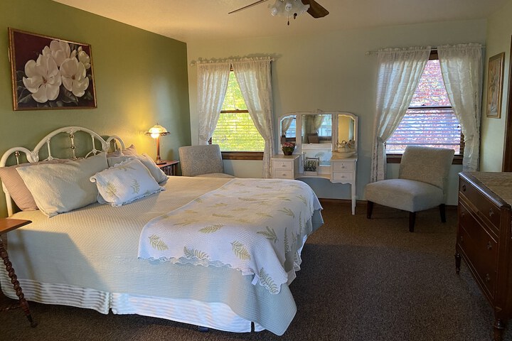 Room 12 of 40