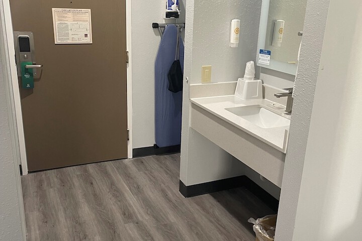 Room 26 of 27