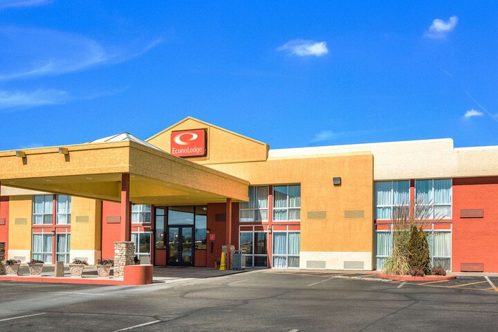 Hotel 2 of 33