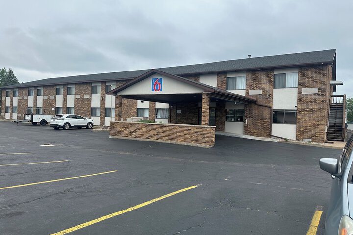 Hotel 6 of 42