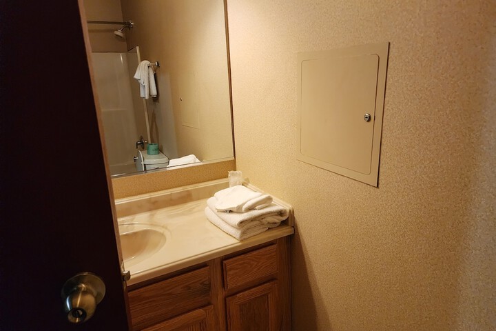 Room 51 of 75