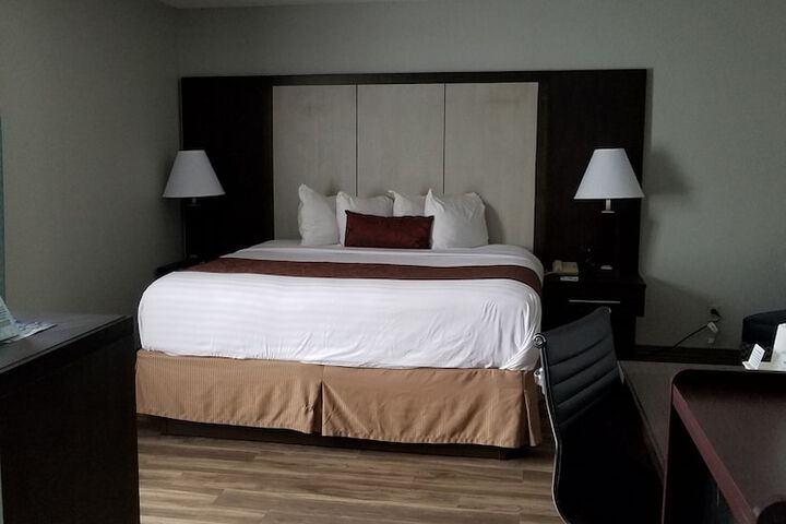 Room 16 of 31