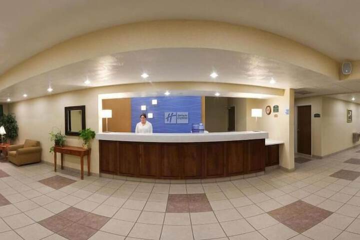 Holiday Inn Express Hotel & Suites ELKINS by IHG