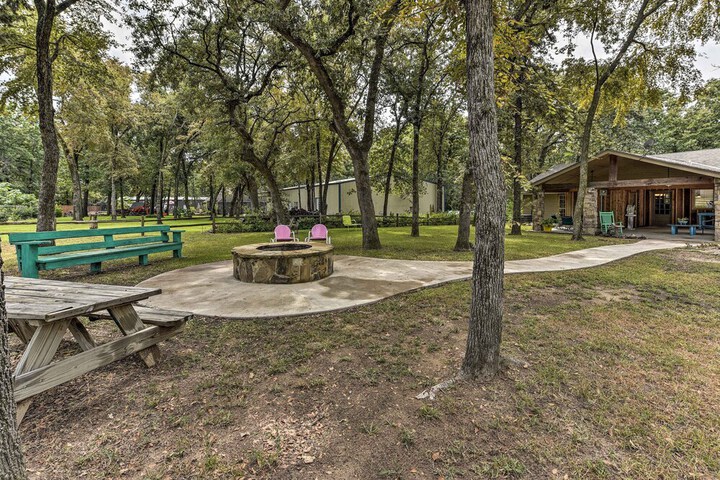 Kingston House w / Fire Pit Short Walk to Lake!