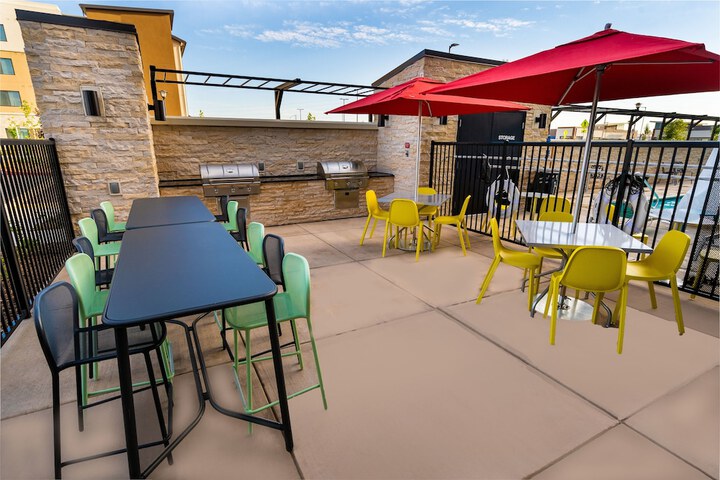 Home2 Suites by Hilton Bakersfield