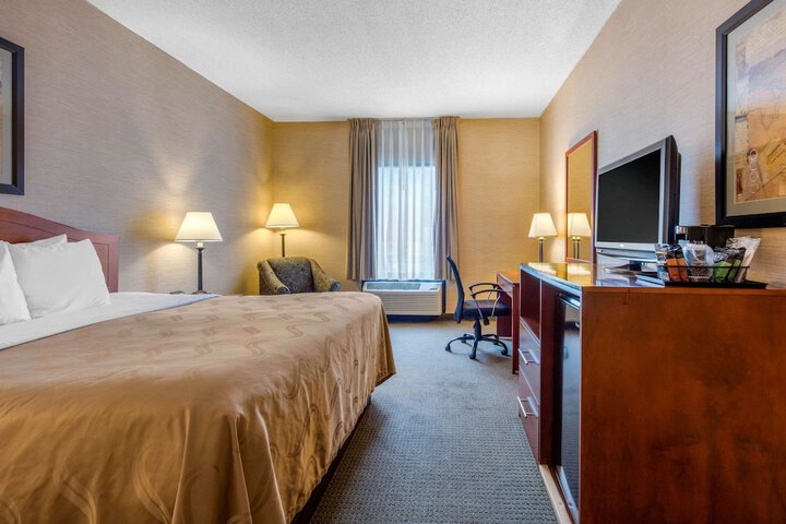 Room 12 of 38