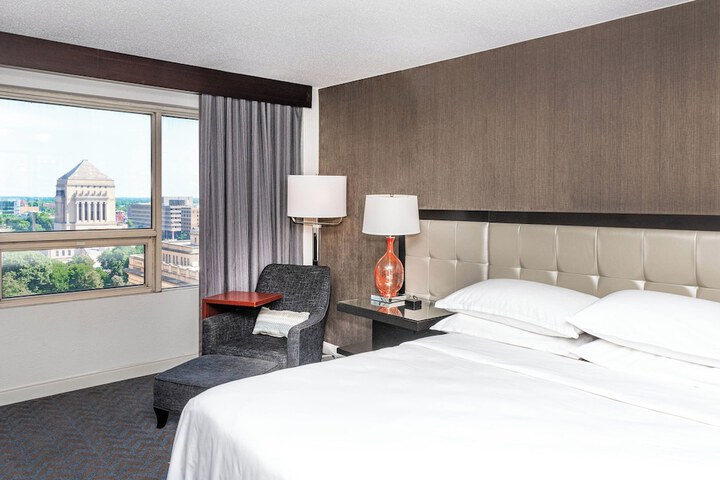 Room 25 of 110