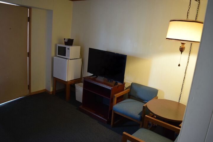 Room 12 of 14